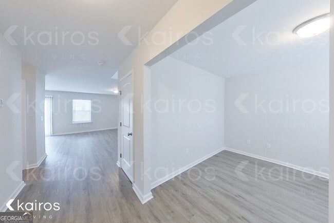 Photo - 15 Duluth Dr