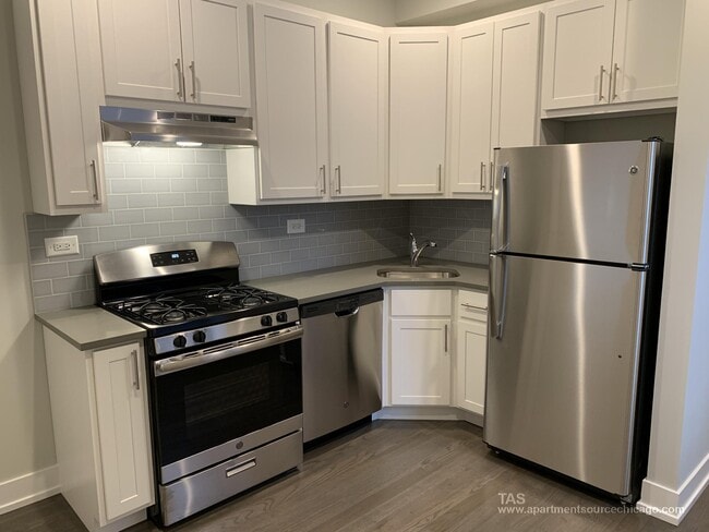 Building Photo - 849 W Lill Ave Unit H