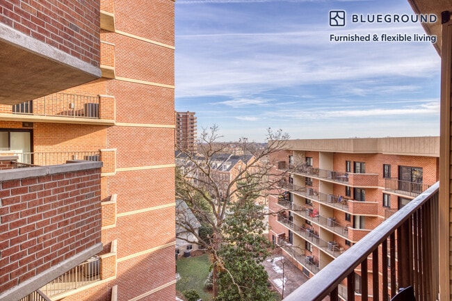 2500 Clarendon Blvd Unit SI FL6-ID394