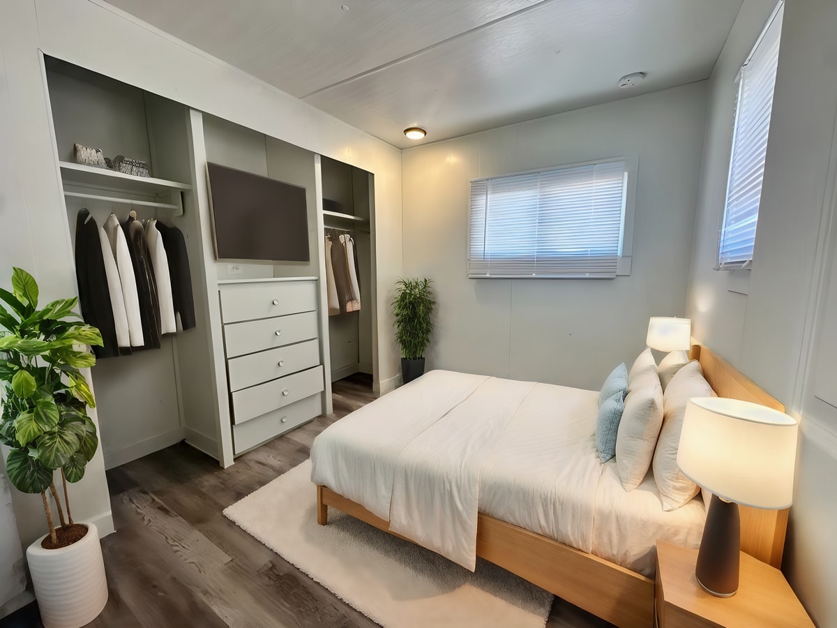 Photo - 500 S Main St Unidad T18