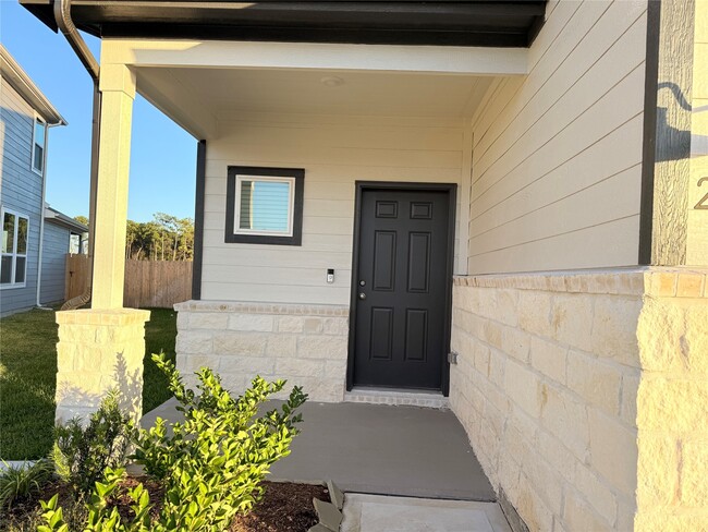 Photo - 24645 Cascade Haven Rd