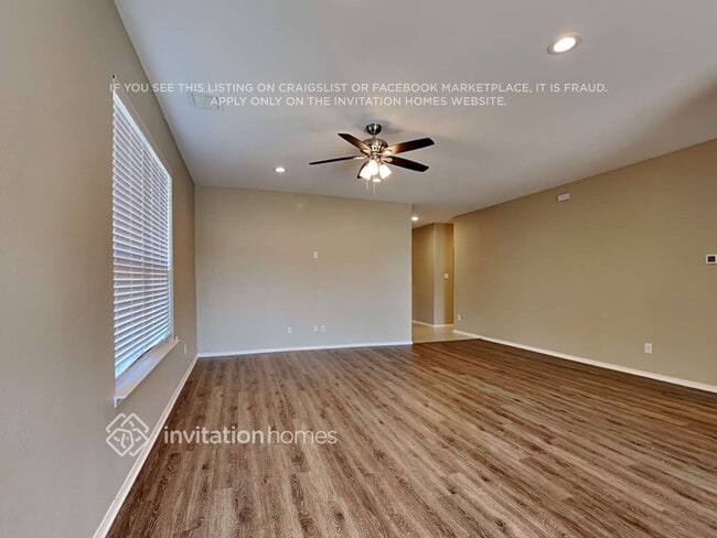 Photo - 2106 Slow Stream Dr