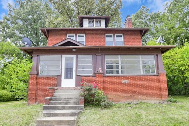 Building Photo - 2365 Stelzer Rd