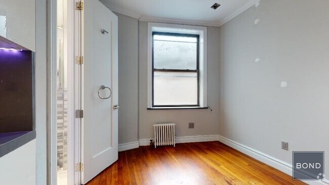 Building Photo - 326 E 35th St Unit 61 Rental