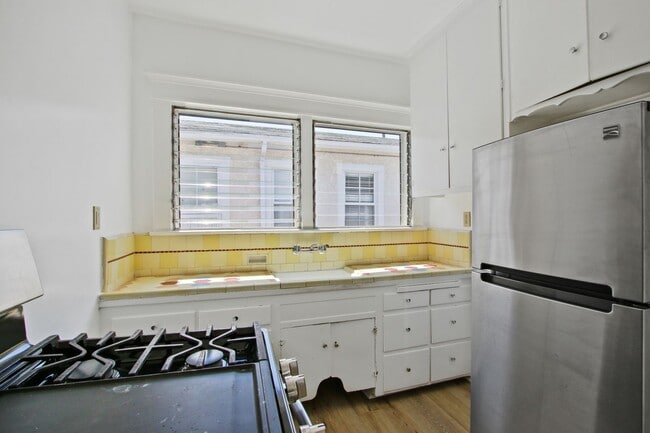 Photo - Charming 1-Bedroom Apartment in a Quiet Du... Unidad 3034 1/2 Fairmount St.
