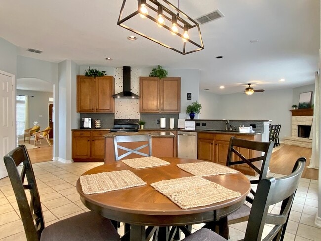 Photo - 21002 Villa Valencia