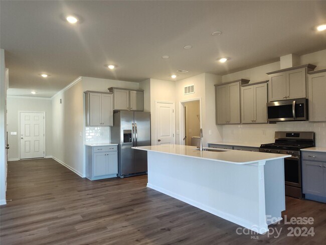 Photo - 19014 Direwolf Cv