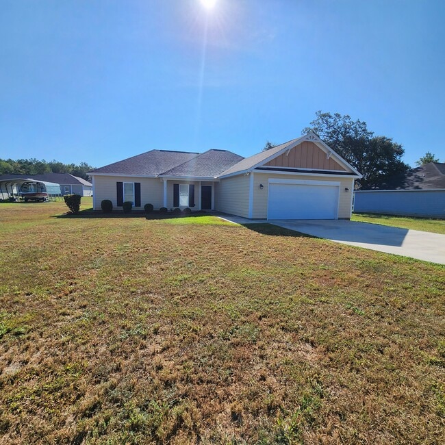 Building Photo - 116 Birchleaf Ln