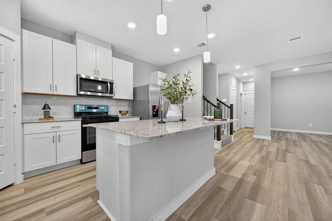 Photo - 1518 Red Acer Dr