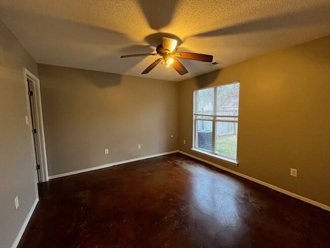 Photo - Renovated 2 Bedroom 2 Bath Home For Rent!!