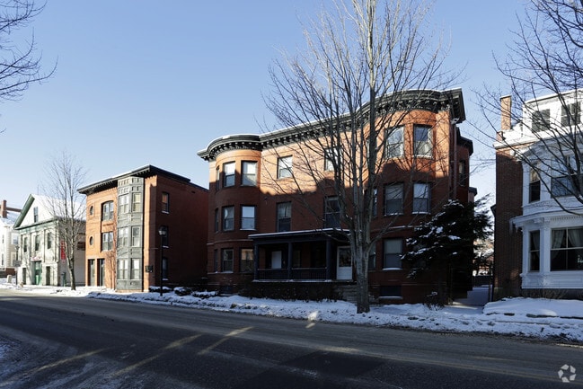 Photo - Carleton Court Apartamentos