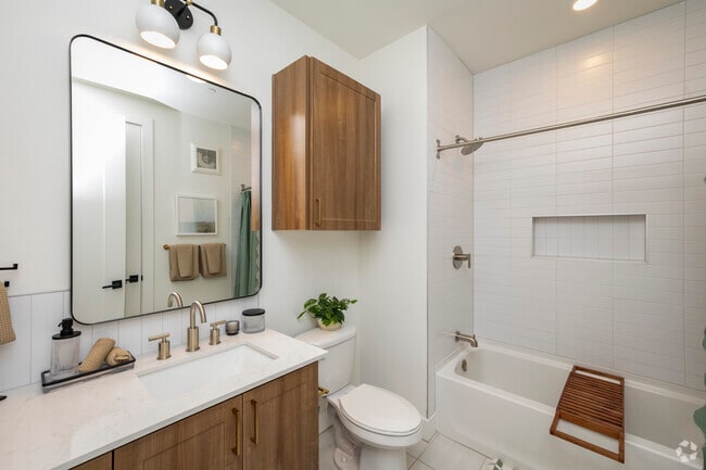 2B - 2BR, 2BA - 1,055SF - Second Bathroom