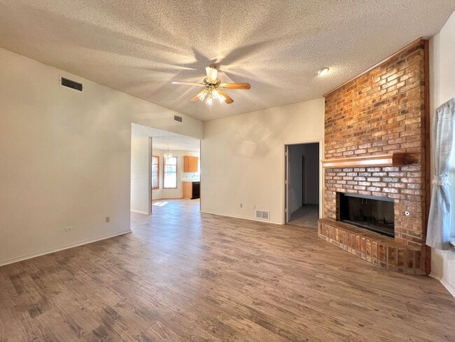 Photo - Available now! 3/2/2 with fenced backyard and small sunroom