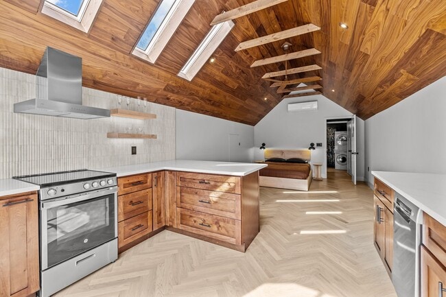 Photo - 805 Woodruff Pl