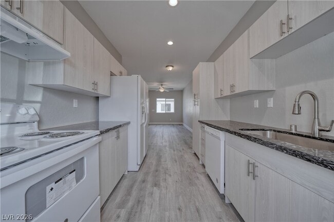 Photo - 610 E San Lorenzo St Unidad 4