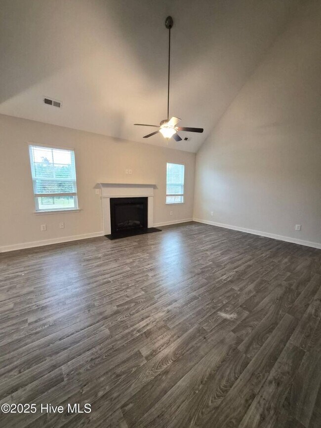 Photo - 616 Riggs Rd