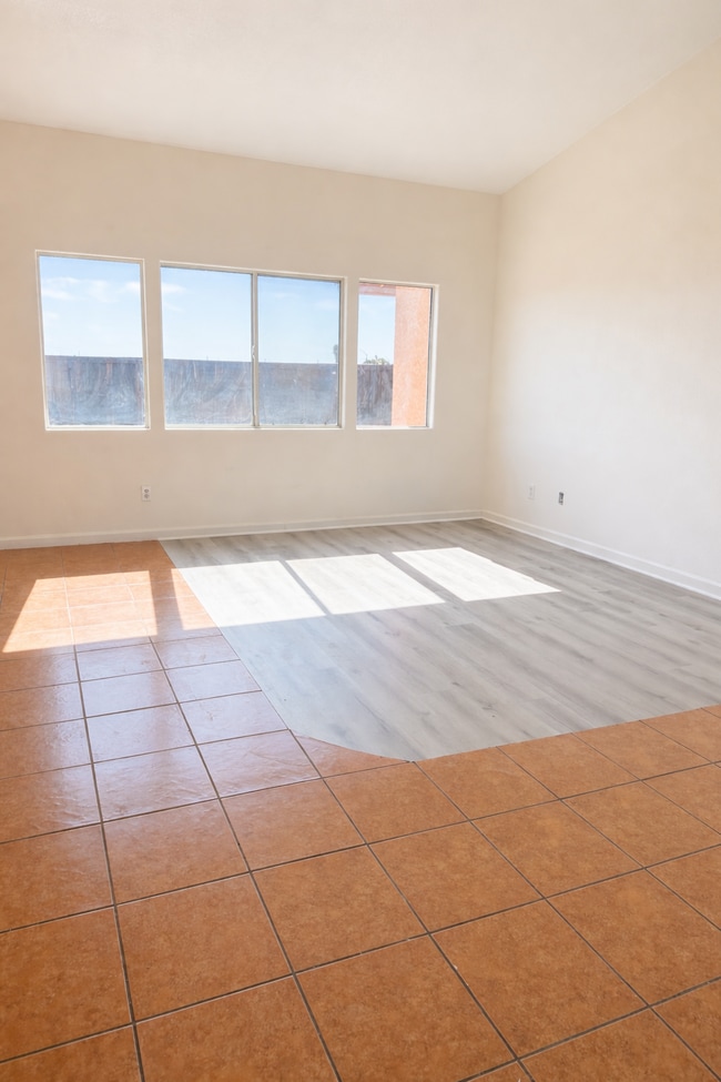 Living Room - 1332 Jefferson St