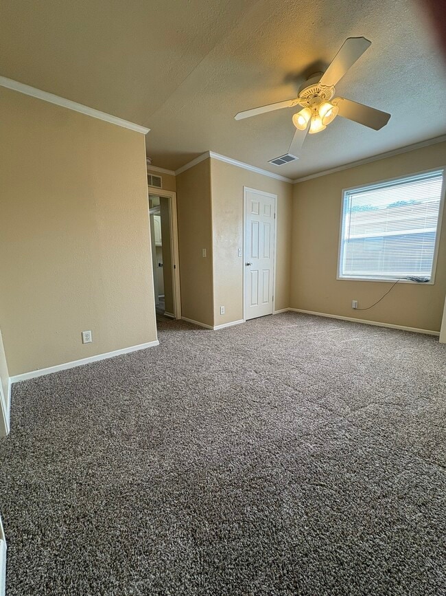 10002 Sugarvine Ln