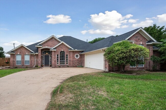 Gorgeous Cul-d-Sac home in Coveted Mansfie... - Gorgeous Cul-d-Sac home in Coveted Mansfie...