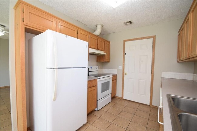 Photo - 3 Burnett Cir