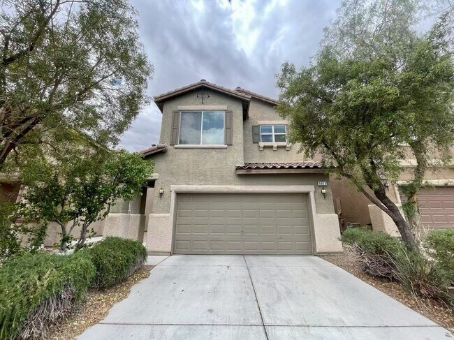 Gorgeous 3 bed, 2 1/2bath home. - Gorgeous 3 bed, 2 1/2bath home.