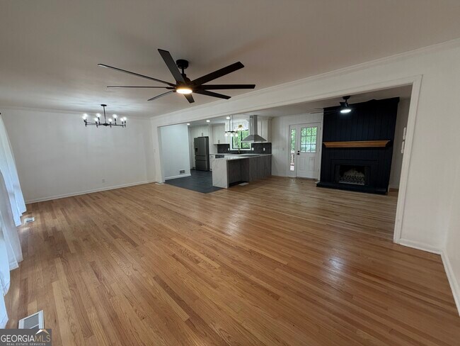 Photo - 2636 Whiteleigh Ct NE