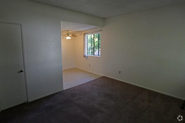 1 Br 1 Ba Upstairs Model-Living Room