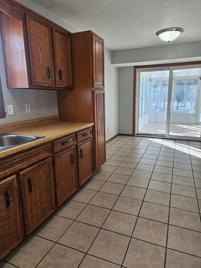 Photo - 3 Bedroom Near shopping