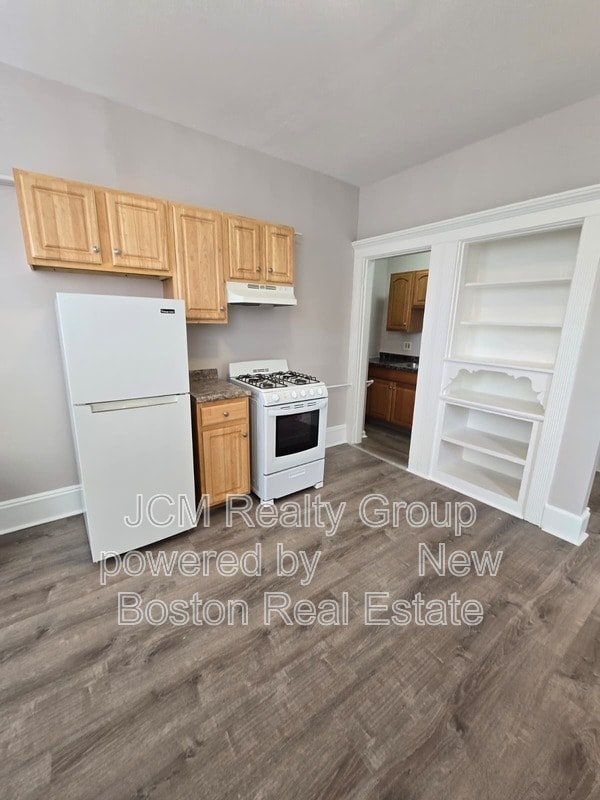 Building Photo - 124 Central Ave Unit U-36 / 3rd Floor