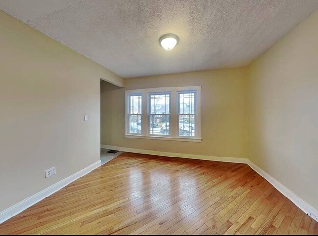 Photo - 2729 Wesley Ave
