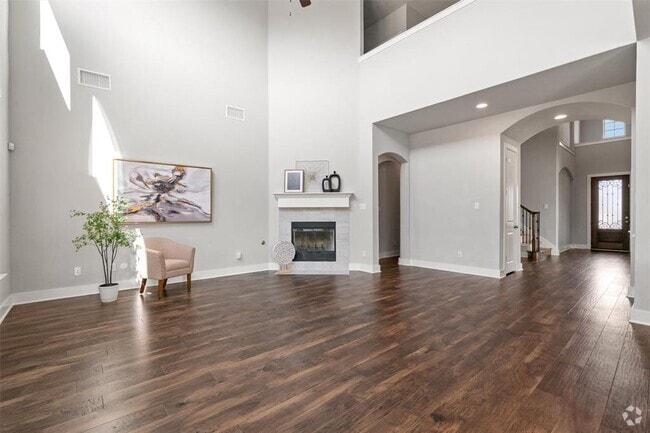 Building Photo - 1105 Legacy Xing Rental