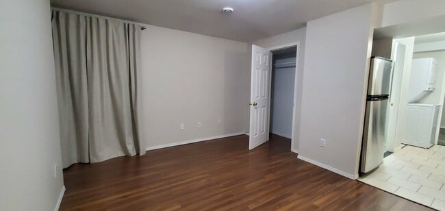 Building Photo - 1970-300-112 12 Ave