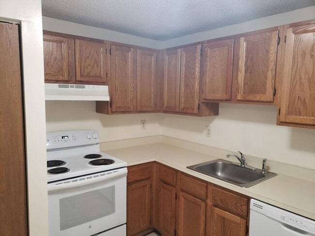 Photo - 135 Union St Unit 38