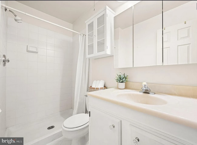 Photo - 31 Old Forge Xing