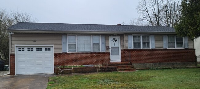 Photo - 328 Bradley Rd