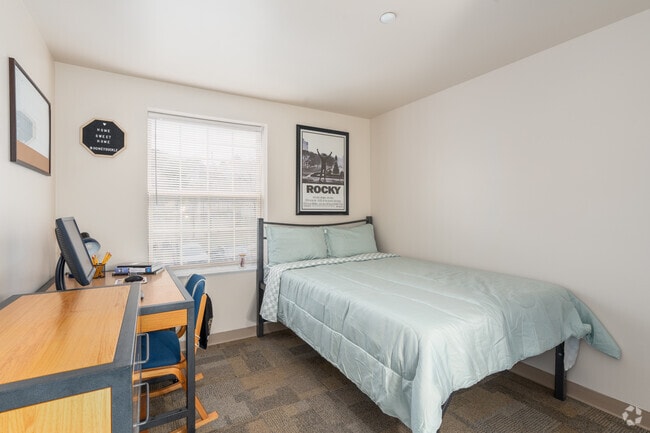 4BR, 2BA - 1,200SF - Bedroom