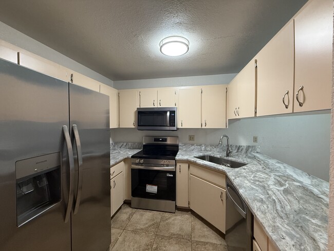 Photo - 1022 SW 4th Ave