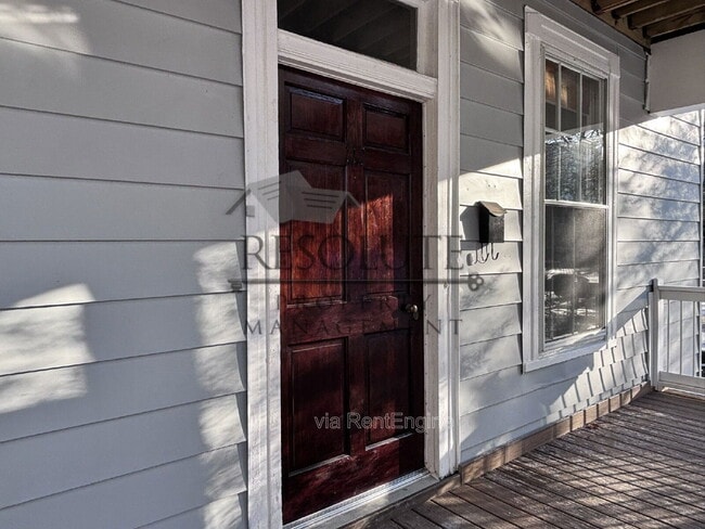 Building Photo - 112 Forest Rd