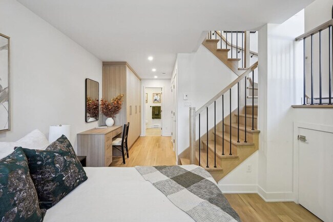 Photo - 2110 Rue Bercy Unit ID1061543P