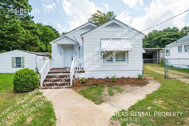 Building Photo - 306 Bethel St NE Rental