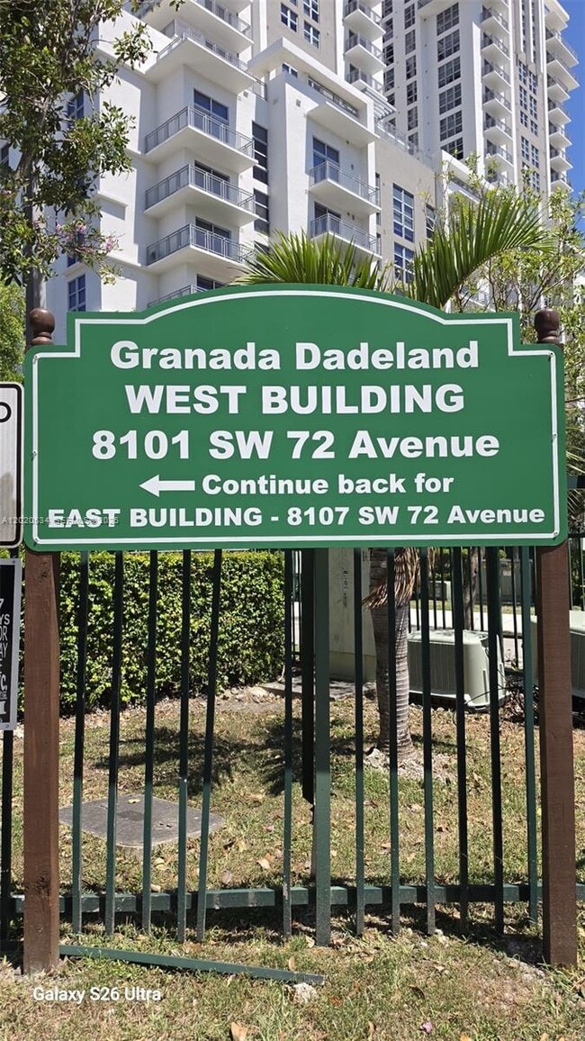 Building Photo - 8107 SW 72nd Ave Unit 423E