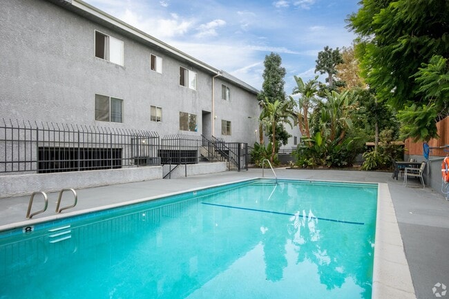 Photo - 6643 Haskell Avenue