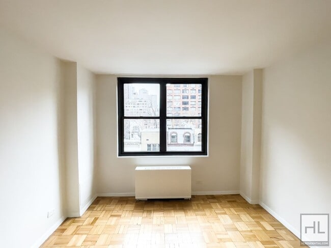 Photo - EAST 49 STREET Unidad 6D