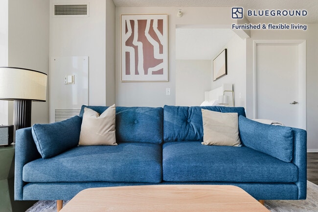 Photo - 180 N Jefferson St Unit FL23-ID1335