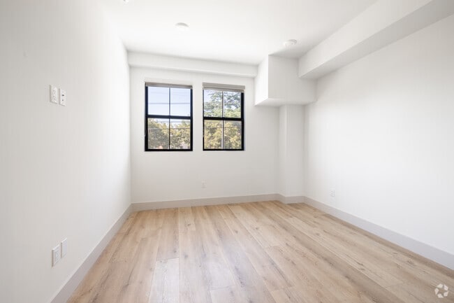 3BR, 2BA - 1,500SF - Bedroom
