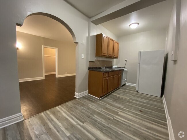 Studio - 3935 W Diversey Rental