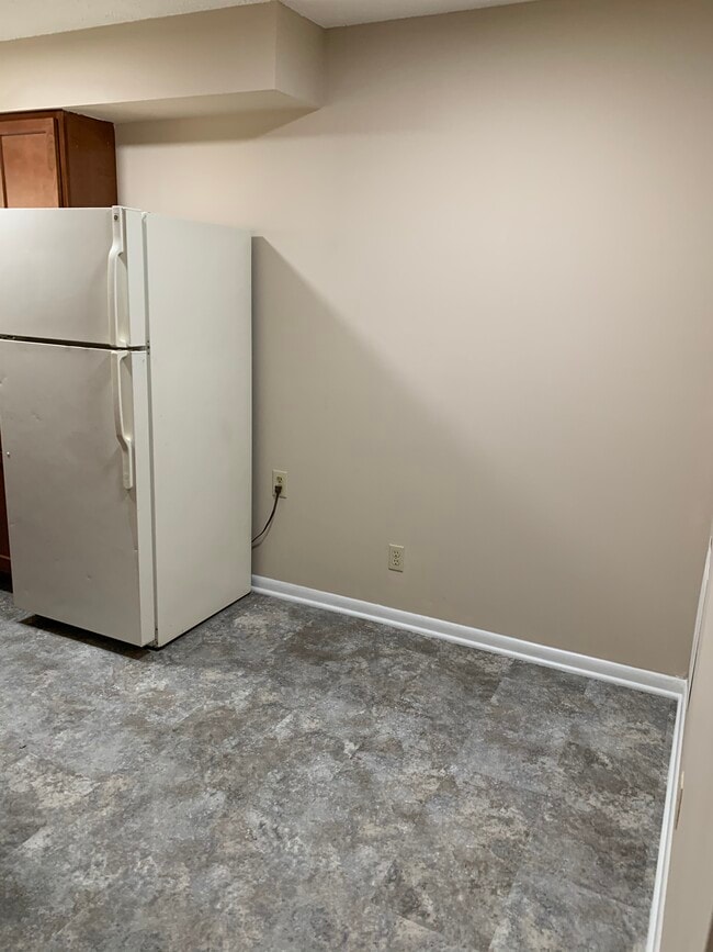 Photo - 20 N Chalfant Rd Unidad A