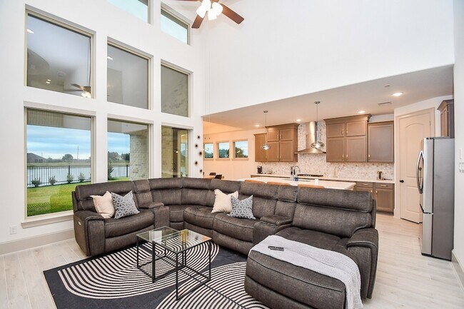 3224 Stingray Cv Dr