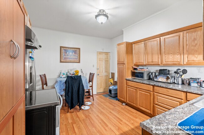 Photo - 78 Hillside St Unit 2