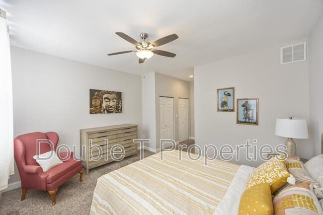 Photo - 314 E 22nd St